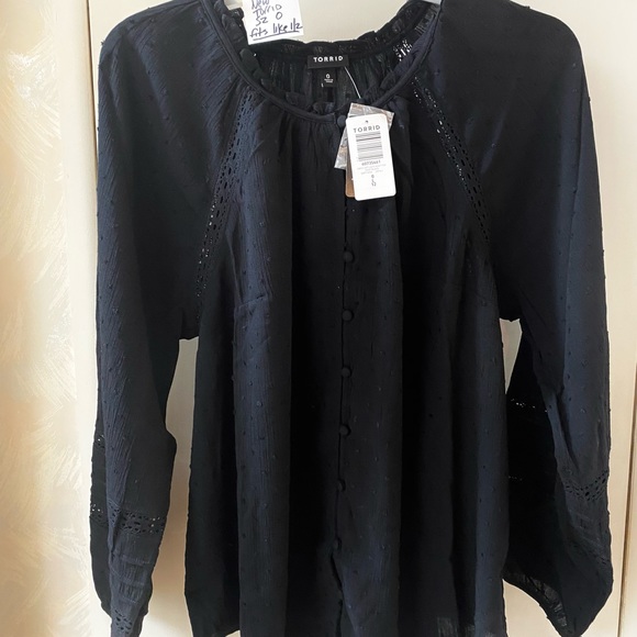 9pc NWT TORRID LOT!
3 Jeans SZ 16, 
6 TOPS! Sz 1/2 - Picture 10 of 15